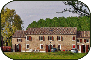 Interno della chiesa di Baura